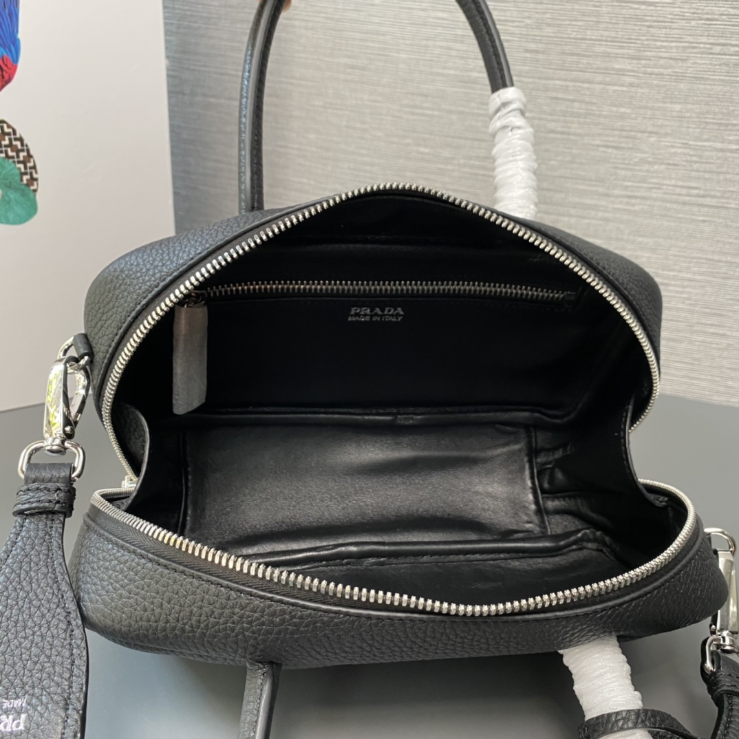 Prada Leather Bag Tote Shoulder Bag Black 1BB102